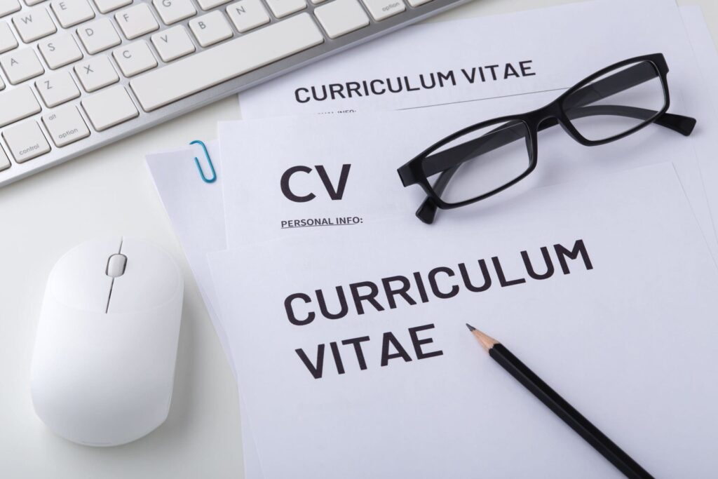 Curriculum vitae (CV)