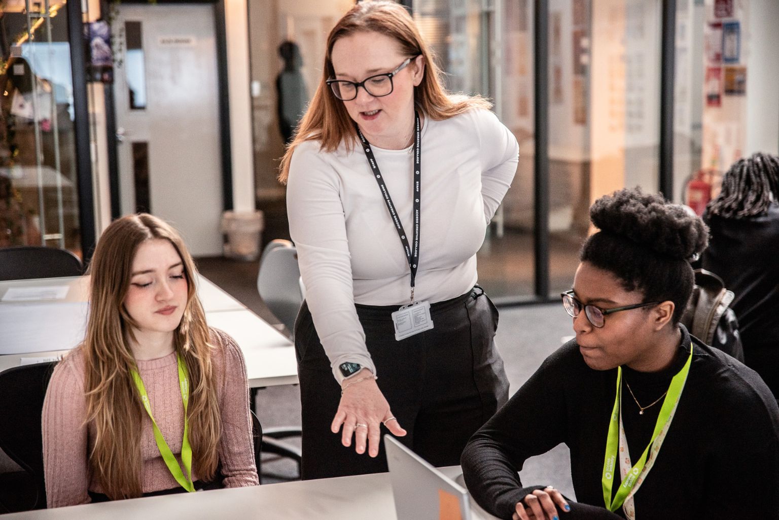 A Guide to apprenticeship schemes for employers - Access Industry